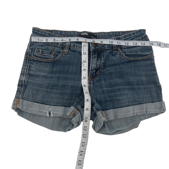 BDG Cuffed Hem Distressed Jean Shorts Size 29 Women's - Picture 4 of 5